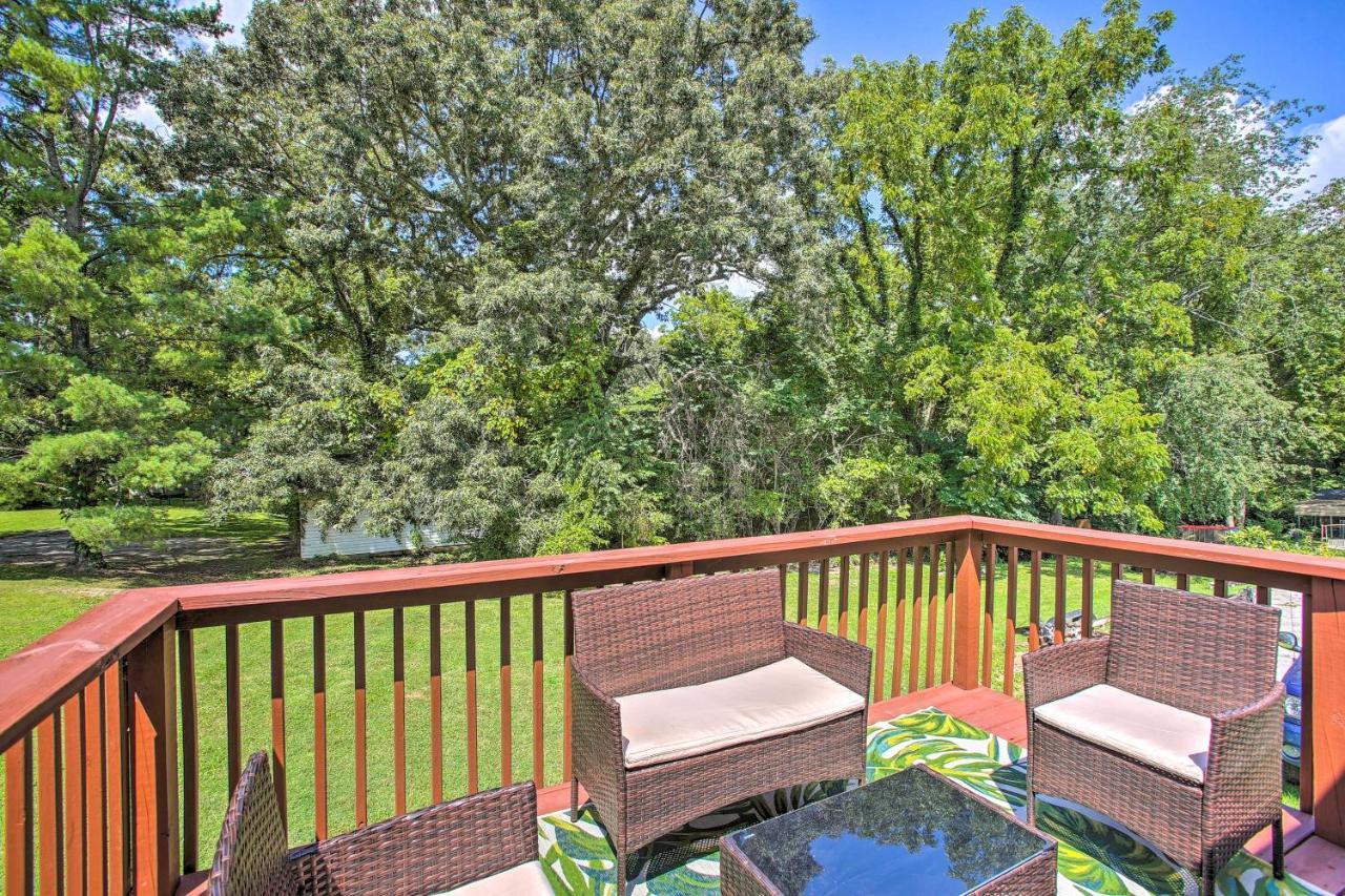 Villa Charming Springfield Escape With Furnished Deck Extérieur photo
